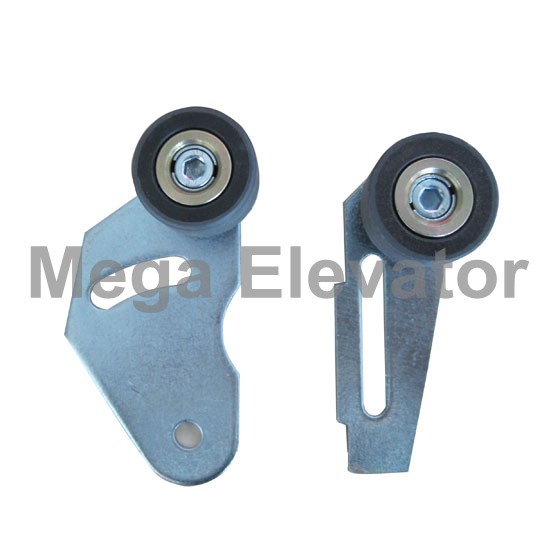 KM603150G02+ KM603150G04 Kone kit of roller with brackets for lock AMD Right