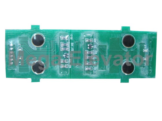 KM720570G01 Delta two button